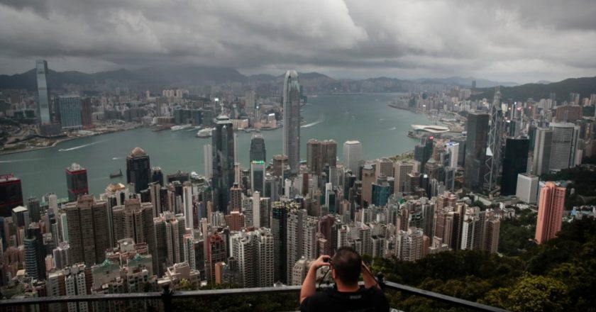 香港将再度举办国际金融领袖投资峰会，各国金融领袖关注中国经济局势