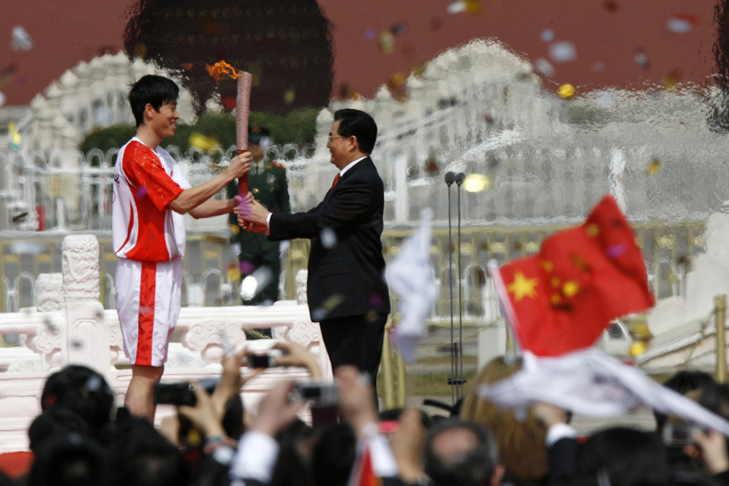 2008-03-30T110000Z_1022541235_GM1E43V0YL201_RTRMADP_3_OLYMPICS-BEIJING-TORCH.JPG