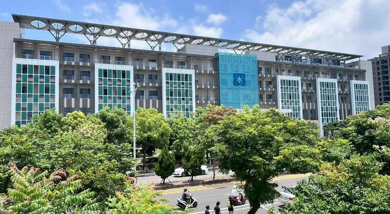 醫師娘偷吃清潔工人夫   元配怒呼她2巴掌換來3月徒刑