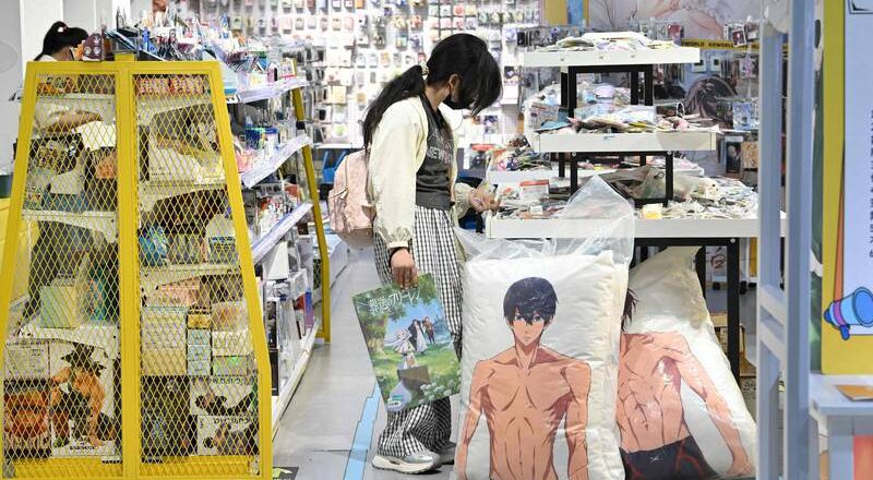 耽美作家人人自危！中国严打同志文学作品 作者面临罚款监禁