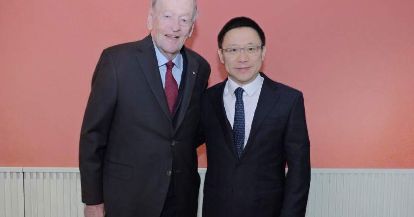 加拿大总理到访前夕 陆财政部：愿重启经济财金对话合作